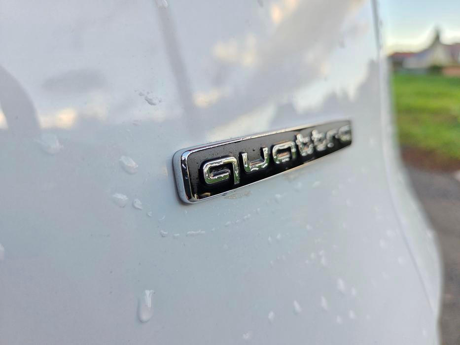 Pohon všech kol quattro, stejně jako dvouspojkový automat, je standardem všech motorizací Audi Q5.