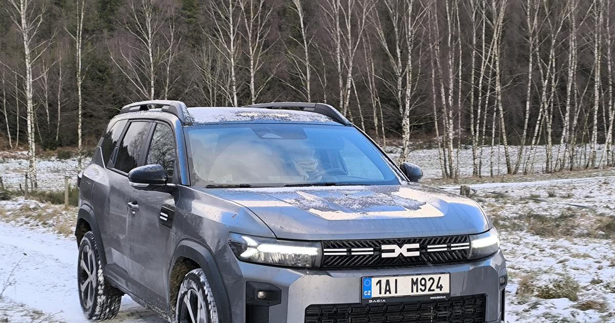 Je to vážně jen předokolka? Dacia Bigster předvádí, co umí v zimě mimo silnici