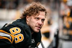 Montreal Canadiens v Boston Bruins