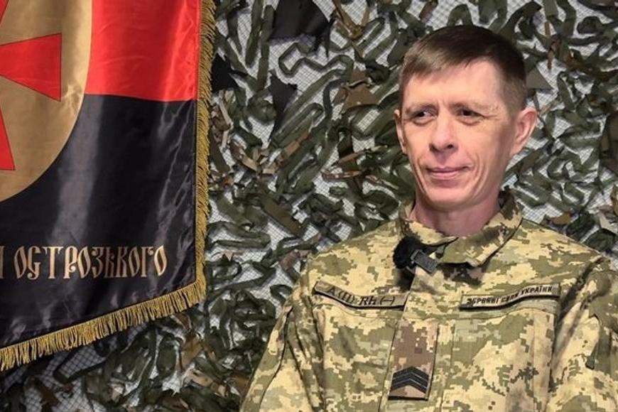 Tichý hrdina. Co zažil 46letý zdravotník, který byl více než rok v bunkru na první linii?