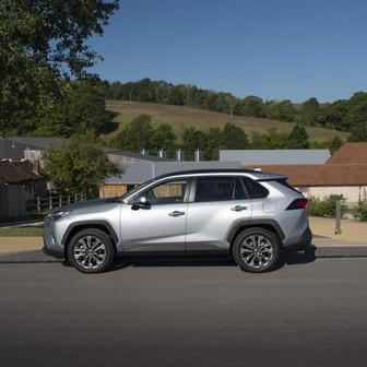 16. Toyota RAV4 - 2863 prodaných kusů (meziročně -6,04 %)