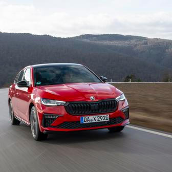 6. Škoda Scala - 9536 prodaných kusů (meziročně +0,98 %)