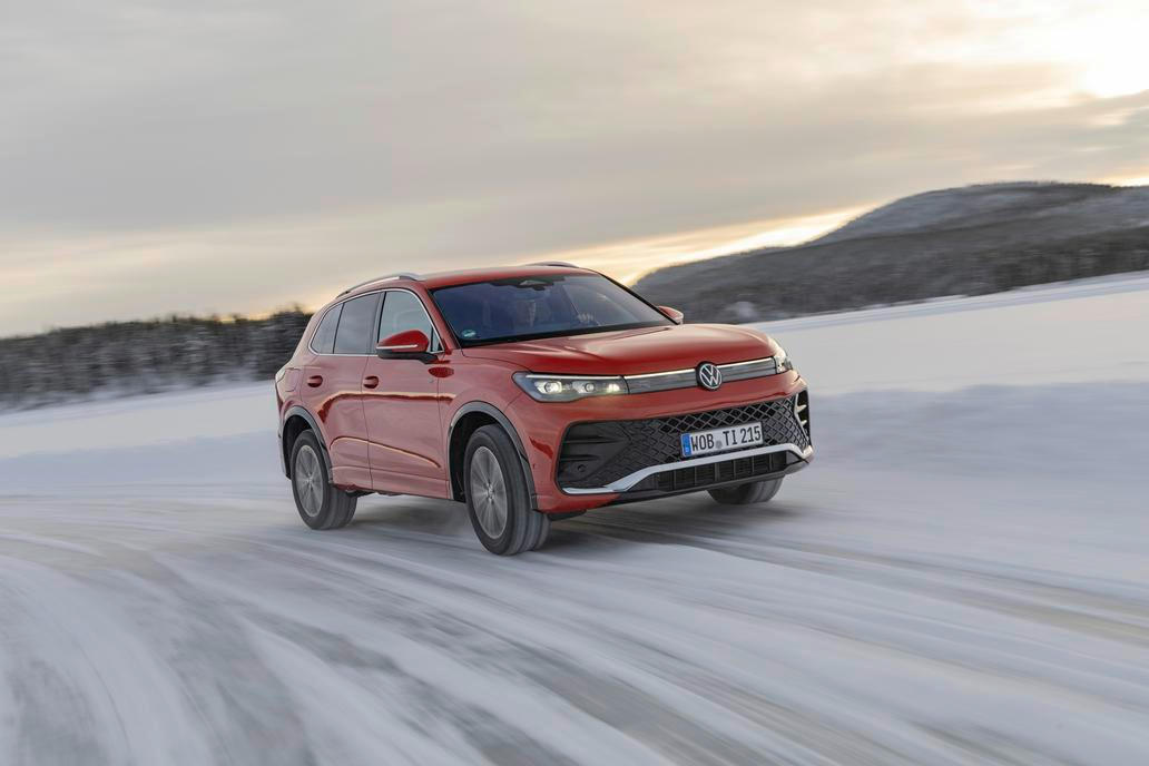 18. Volkswagen Tiguan - 2432 prodaných kusů (meziročně -8,64 %)