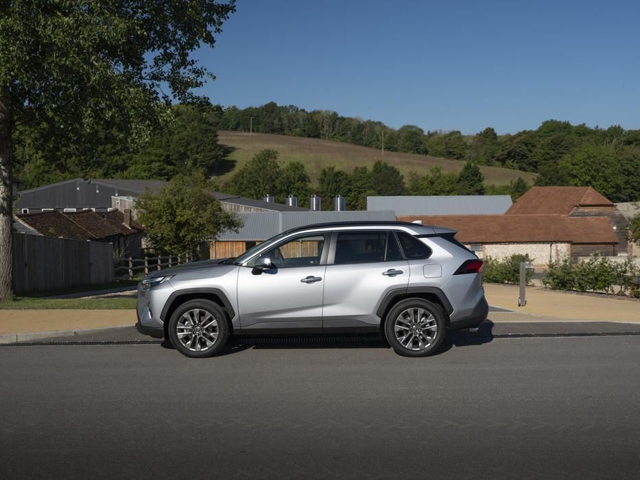 16. Toyota RAV4 - 2863 prodaných kusů (meziročně -6,04 %)