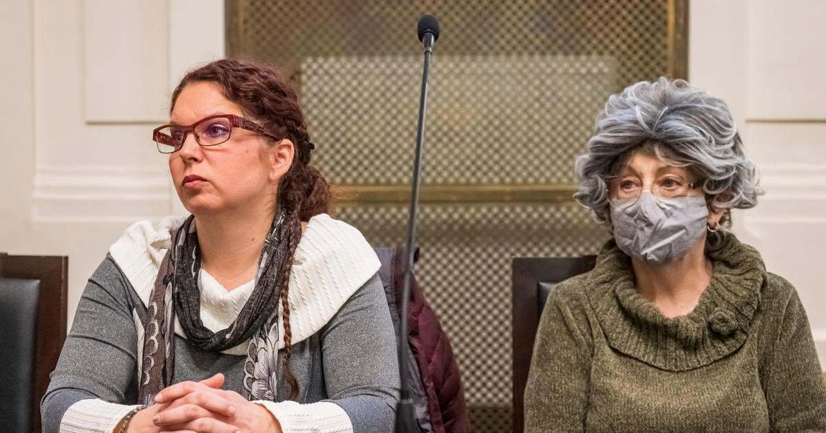 Zpronevěra 160 milionů. Obviněná advokátka se doznala, její dcera vinu odmítla