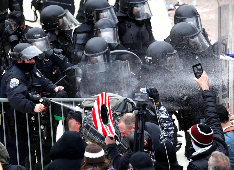 Hrdinové, nebo povstalci? Bitva o Kapitol pokračuje