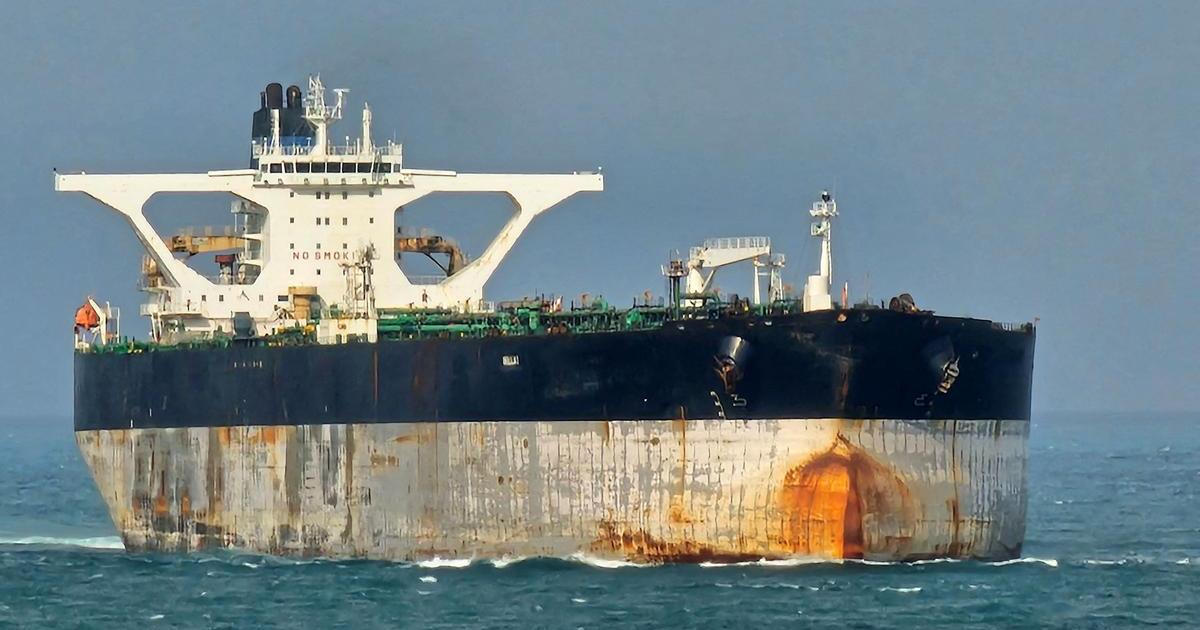 Doprava přes Hormuzský průliv je minimální, hrozí výrazné zdražení ropy