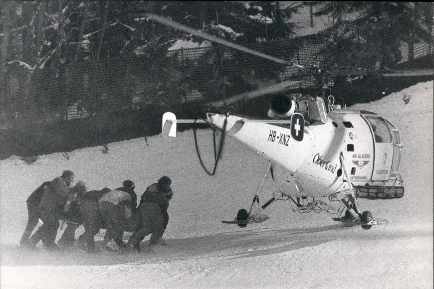 „Viděl jsem ve sněhu dlouhou krvavou stopu.“ Smrt v přímém přenosu otřásla světem alpského lyžování