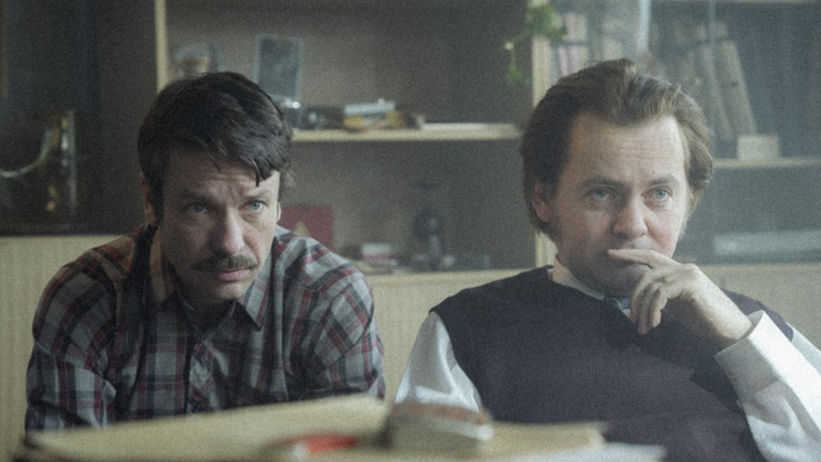 Václav Neužil a Petr Lněnička jako vyšetřovatelé v krimisérii Metoda Markovič: Straka.