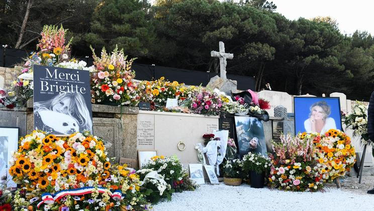 Brigitte Bardot's Grave at The Marine Cemetery - Saint-Tropez, France - 07 Jan 2026