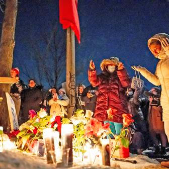 Floydovo město znovu krvácí. Agent ICE zastřelil ženu v pohybujícím se autě