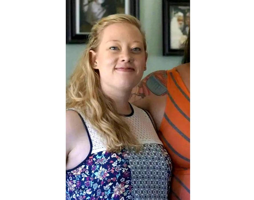 Floydovo město znovu krvácí. Agent ICE zastřelil ženu v pohybujícím se autě