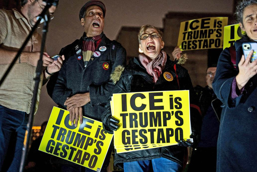 Floydovo město znovu krvácí. Agent ICE zastřelil ženu v pohybujícím se autě