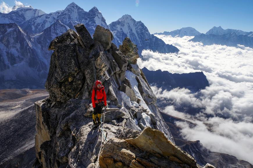 „Dochází mi dech.“ Dramatické video z Everestu vyvolalo obavy o život mladé horolezkyně