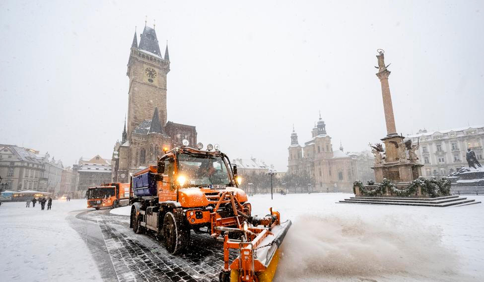 sníh, úklid sněhu, Staroměstské náměstí