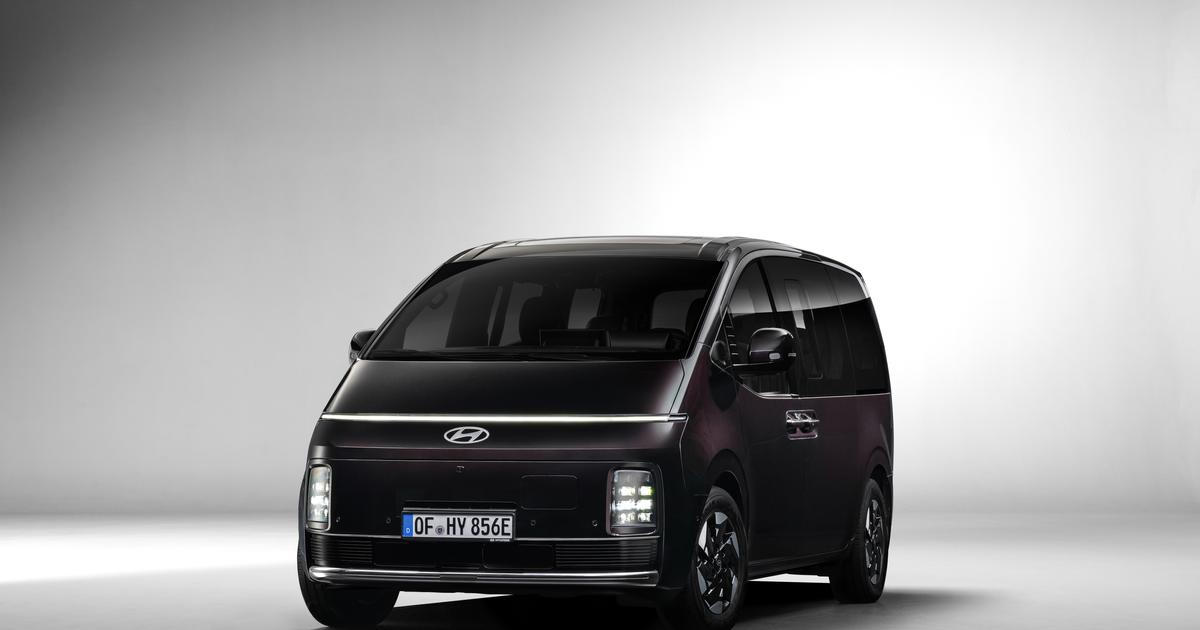 O diesel už přišlo, nově ale hranaté MPV můžete mít i na elektřinu. Hyundai Staria ujede až 400 kilometrů
