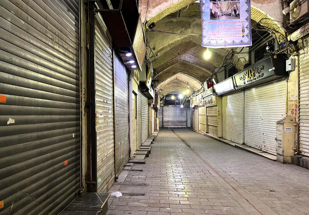 Kontrarevoluce sílí: Íránci volají po šáhovi, Trump varuje ajatolláha