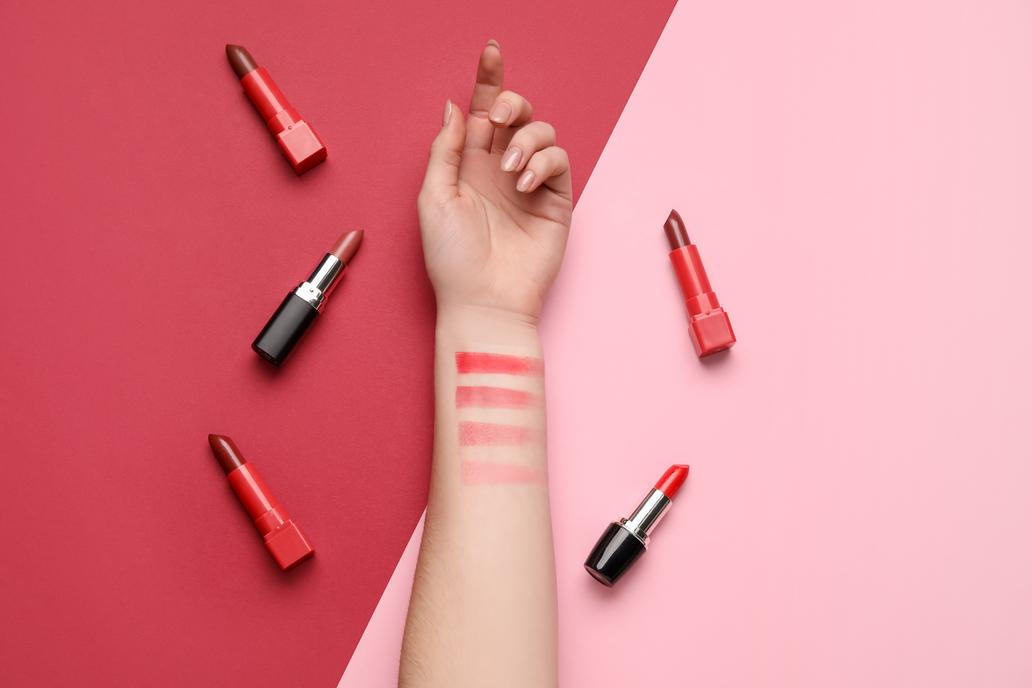 Barva, vůně, textura...to vše o své nositelce mnoho vypovídá. Balzámy na rty