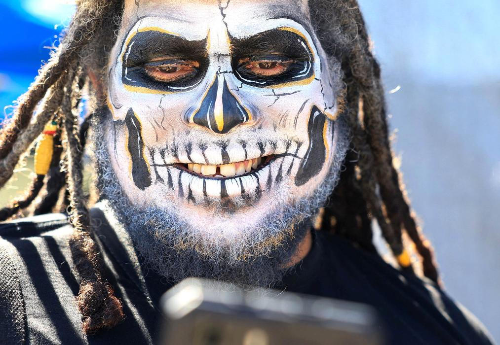 Škoda tyhle fotky minout: diktátor v mundúru, Zjevení Páně nebo radost z oříšku