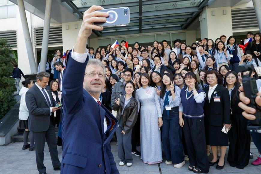 Vystrčil o Vietnamu: Je tam potenciál, který nevyužíváme. A jídlo? Mám nejraději phở