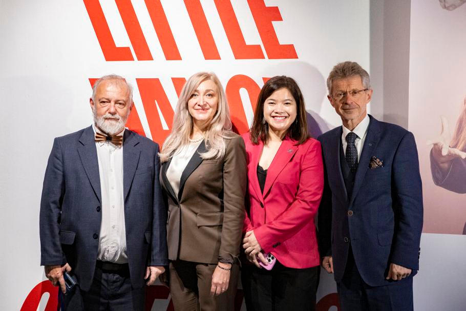 Delegace nevynechala ani výstavu Little Hanoi: Next Generation, která se uskutečnila v Hanoji a letos zamíří také do ČR.
