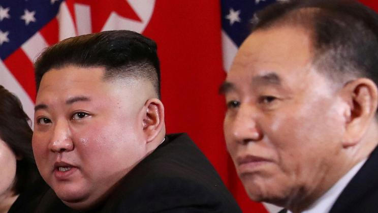 Severokorejský vůdce Kim Čong-un a vyjednavač v jaderných rozhovorech se Spojenými státy Kim Hjok-čchol.