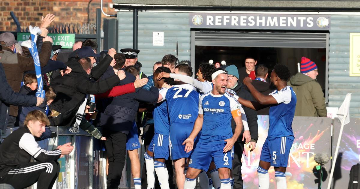 Největší senzace v historii FA Cupu. Obhájce titulu vypadl s týmem ze šesté ligy