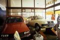 Oltcit Club a Dacia 1310 v rumunské prodejně luxusního zboží v roce 1986.