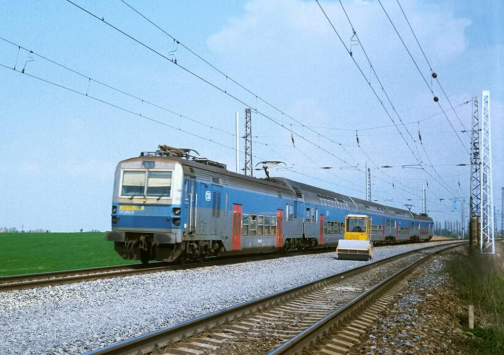 Elektrická jednotka 470