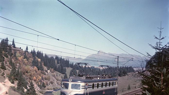 Lokomotiva Škoda 12E Bobina