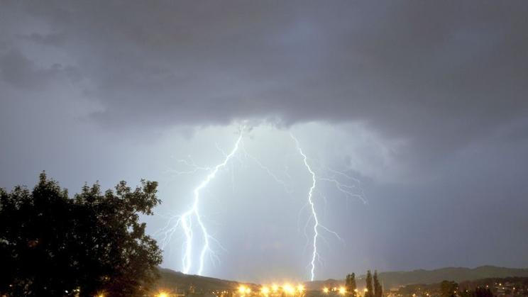 Bouře nad Děčínem