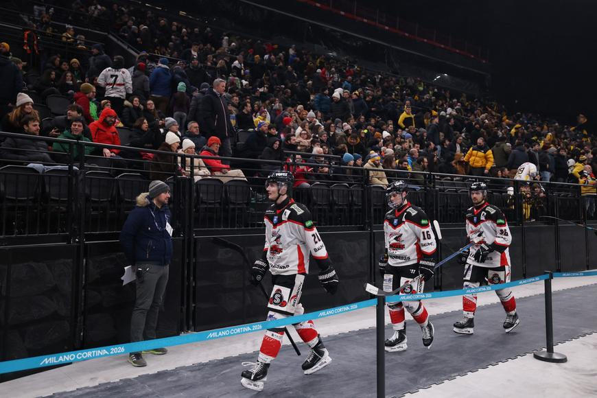 Prach i velké díry. Italové pod tlakem ladí jeviště hvězd, hráči zažijí diskomfort