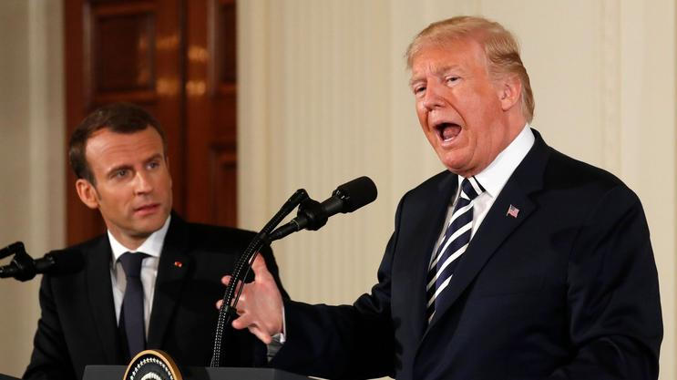 Americký prezident Donald Trump se svým francouzským protějškem Emmanuelem Macronem