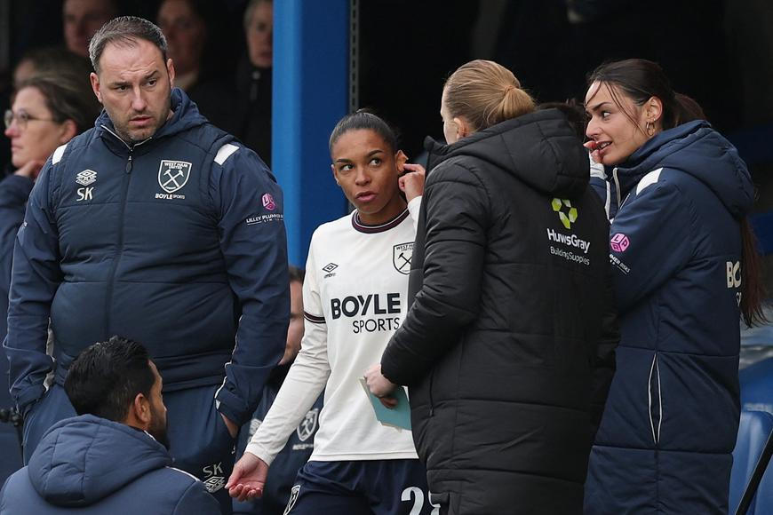 West Ham je zase k smíchu. Tentokrát kvůli bizarnímu incidentu