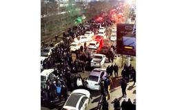 „Chceme revoluci!“ Íránci v ulicích i Evropě volají po svobodě