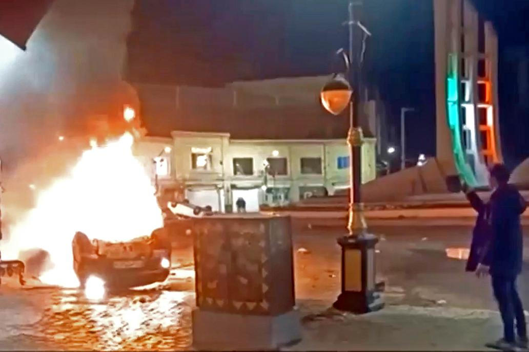 „Chceme revoluci!“ Íránci v ulicích i Evropě volají po svobodě