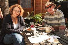 Zuzana Mauréry a Jaroslav Dušek jako manželský pár ve filmu Nečekané léto.