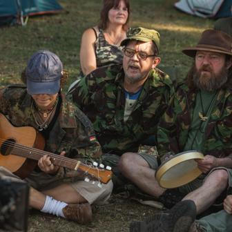 Petr Čtvrtníček a Leoš Noha jako bratři ve filmu Nečekané léto.