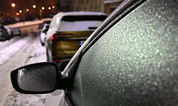 ČR-počasí-silnice-železnice-energie-ledovka-sjízdnost-FASTPIX