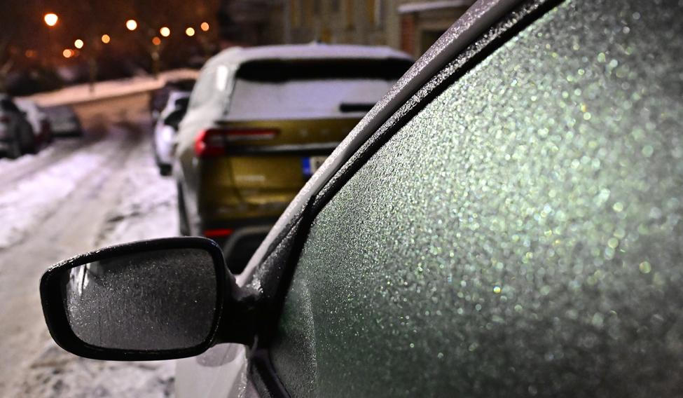 ČR-počasí-silnice-železnice-energie-ledovka-sjízdnost-FASTPIX