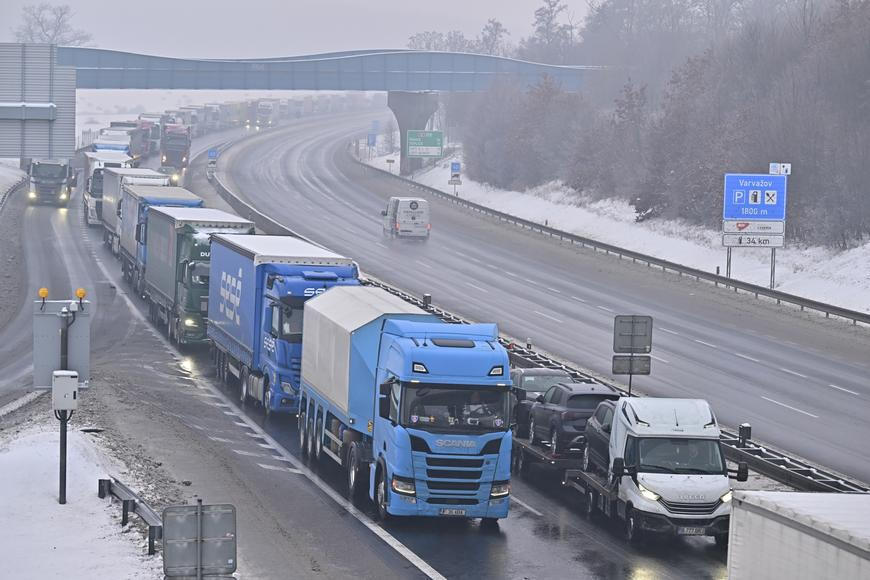 Konec třeskutých mrazů. Meteorologové ale varují před novým nebezpečím