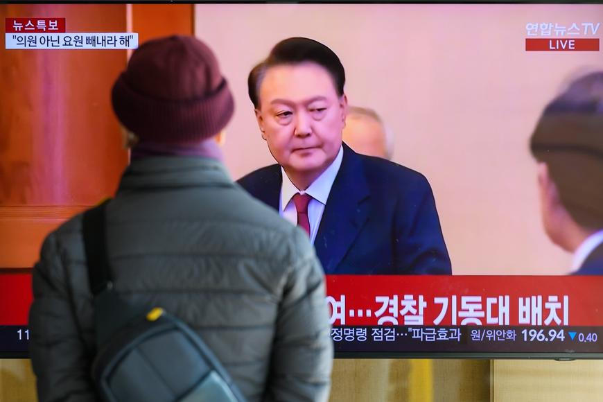 Bývalému prezidentovi Jižní Koreje hrozí trest smrti za vyhlášení stanného práva