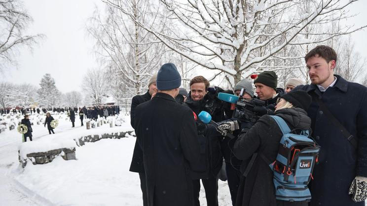Lillehammer 20260113. Vetle Sjåstad Christiansen is interviewed after the funeral.  Funeral for Biathlete Guttorm Sivert Bakken in Nordre Ål Church in Lillehammer Photo: Geir Olsen / NTB   This text is auto translated