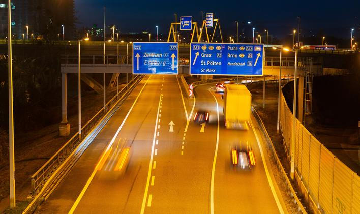 Vjet na dálnici bez zaplacené známky je nyní v Rakousku výrazně dražší.
