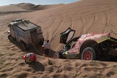 artin Šoltys pomáhá na Dakaru Martinu Prokopovi