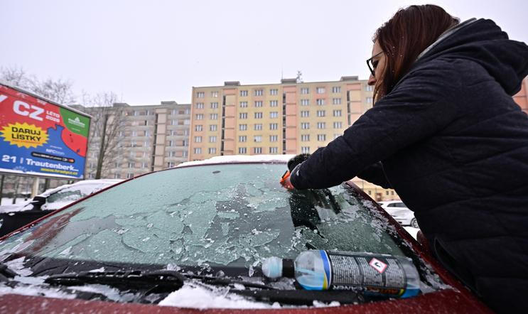 ČR-počasí-silnice-železnice-energie-ledovka-sjízdnost-FASTPIX