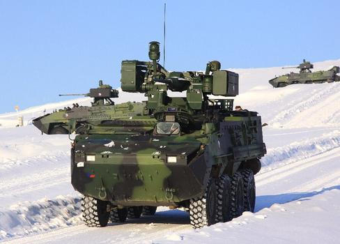 Česká armáda má nyní celkově 127 obrněných vozidel Pandur II. Vzhledem k tomu, že jejich modernizace nedává ekonomický smysl, chce vojsko tuto techniku kompletně nahradit moderními obrněnci.