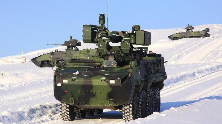 Česká armáda má nyní celkově 127 obrněných vozidel Pandur II. Vzhledem k tomu, že jejich modernizace nedává ekonomický smysl, chce vojsko tuto techniku kompletně nahradit moderními obrněnci.