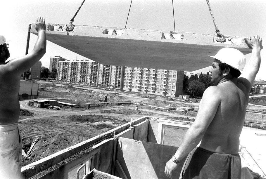 sídliště F2, Olomouc, stavba, výstavba, panelový dům, panelák, stropní panel