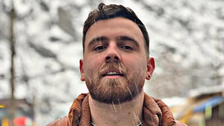 Exemplární trest pro Erfana Soltaniho, který pracoval jako majitel obchodu s oblečením, je prvním známým případem, kdy byla v souvislosti s probíhajícími nepokoji nařízena poprava.